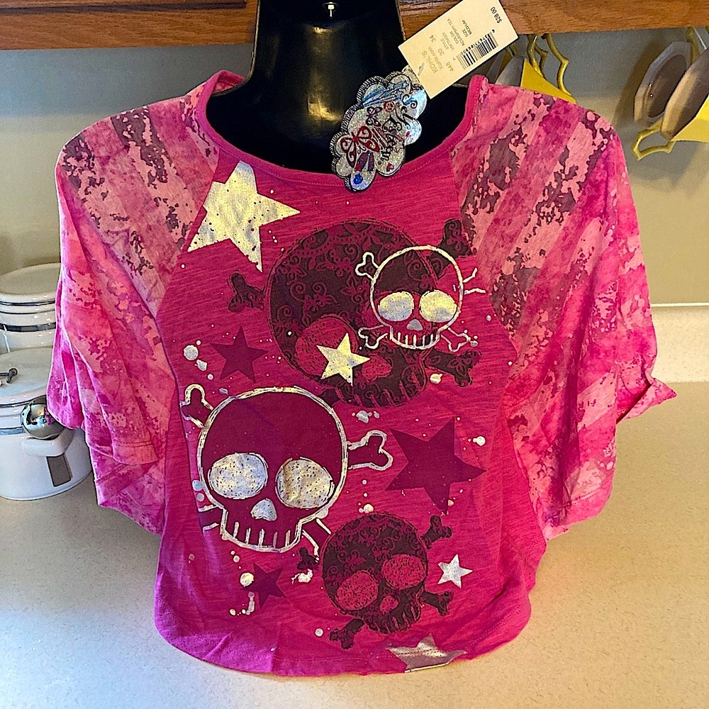 Brand New! 🎃 Self Esteem top Sz M 🎃 A4